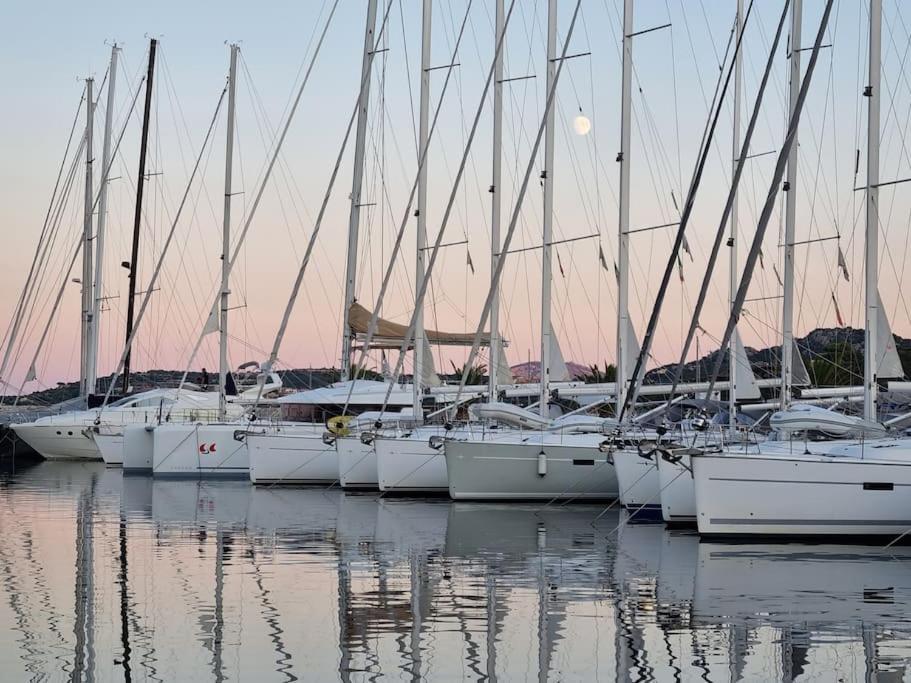 Velero Monia Valência Exterior foto