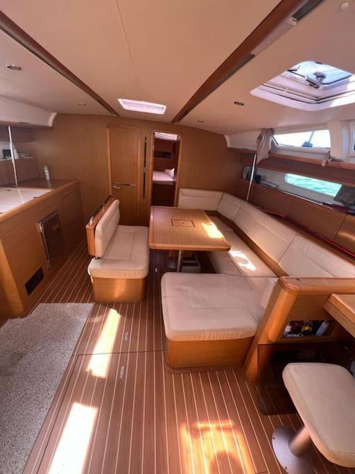 Velero Monia Valência Exterior foto